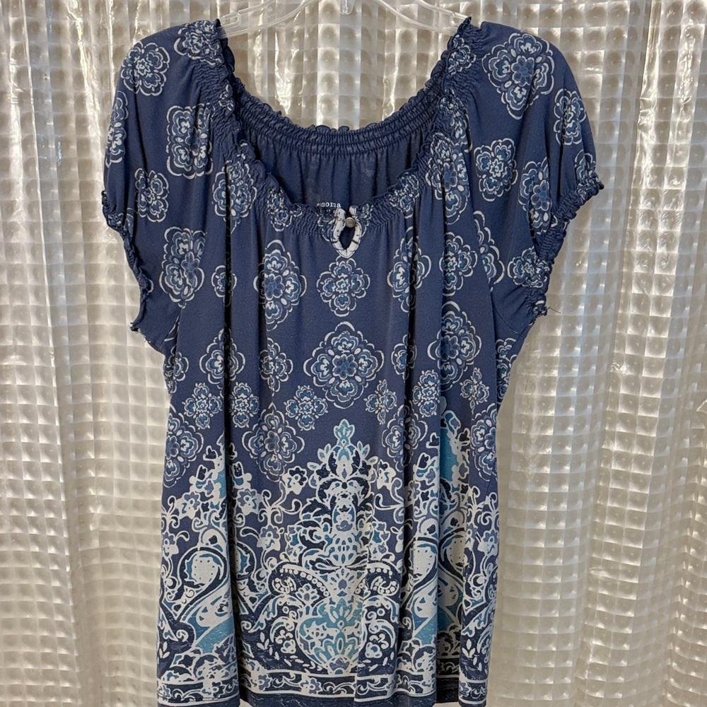 Loose fit top